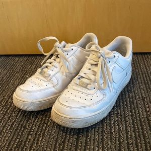 Women's Nike Air Force 1 Shoes: Size 8